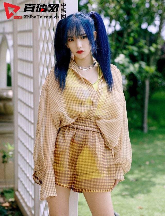 
程潇再任舞蹈导师亮相《少年之名》成团夜仙美感人【kaiyun开云网页版】(图2)