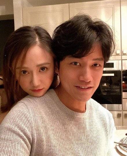 kaiyun开云官方在线登录|
陈乔恩艾伦高调庆祝恋爱一周年 网友叹息：原来综艺也有真情感(图6)